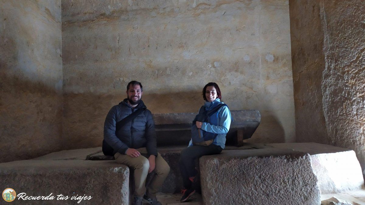 Interior de la pirámide de Kefrén