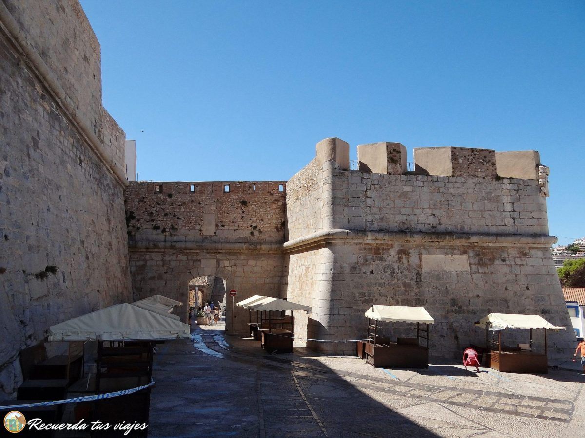 Qué ver en Peñíscola - Puerta de Santa María