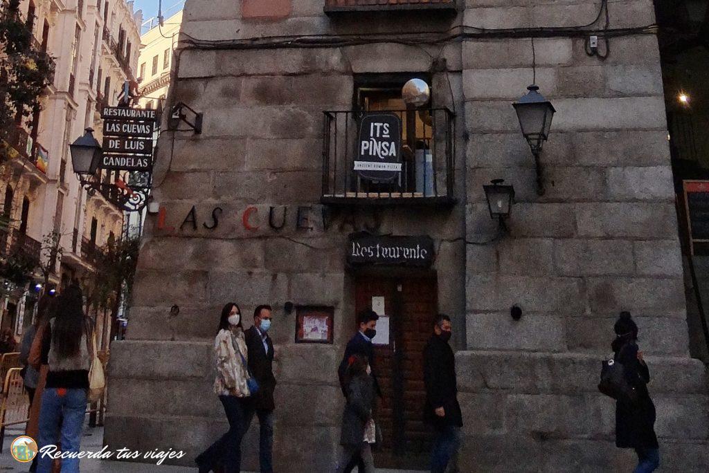 Curiosidades de la Plaza Mayor de Madrid - Cuevas de Luis Candelas