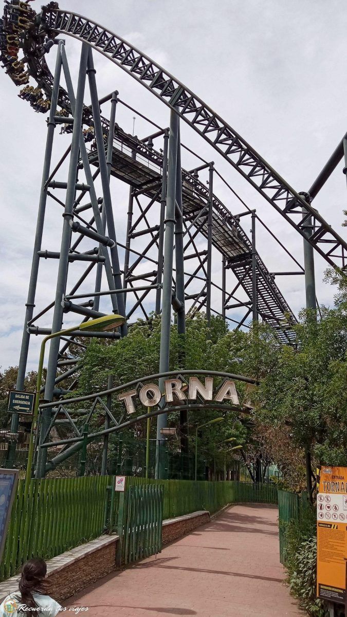 1 día en El Parque de atracciones de Madrid - Tornado