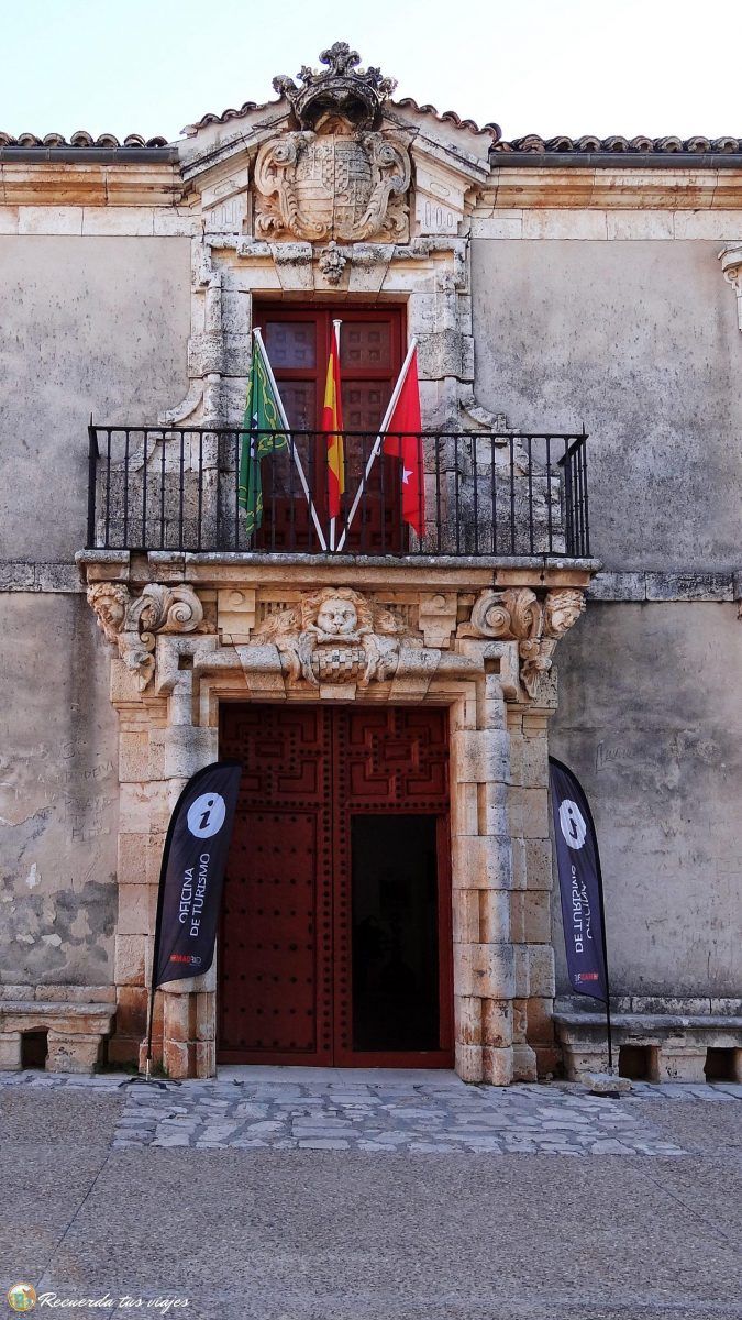 Qué ver en Nuevo Baztán - Entrada al palacio