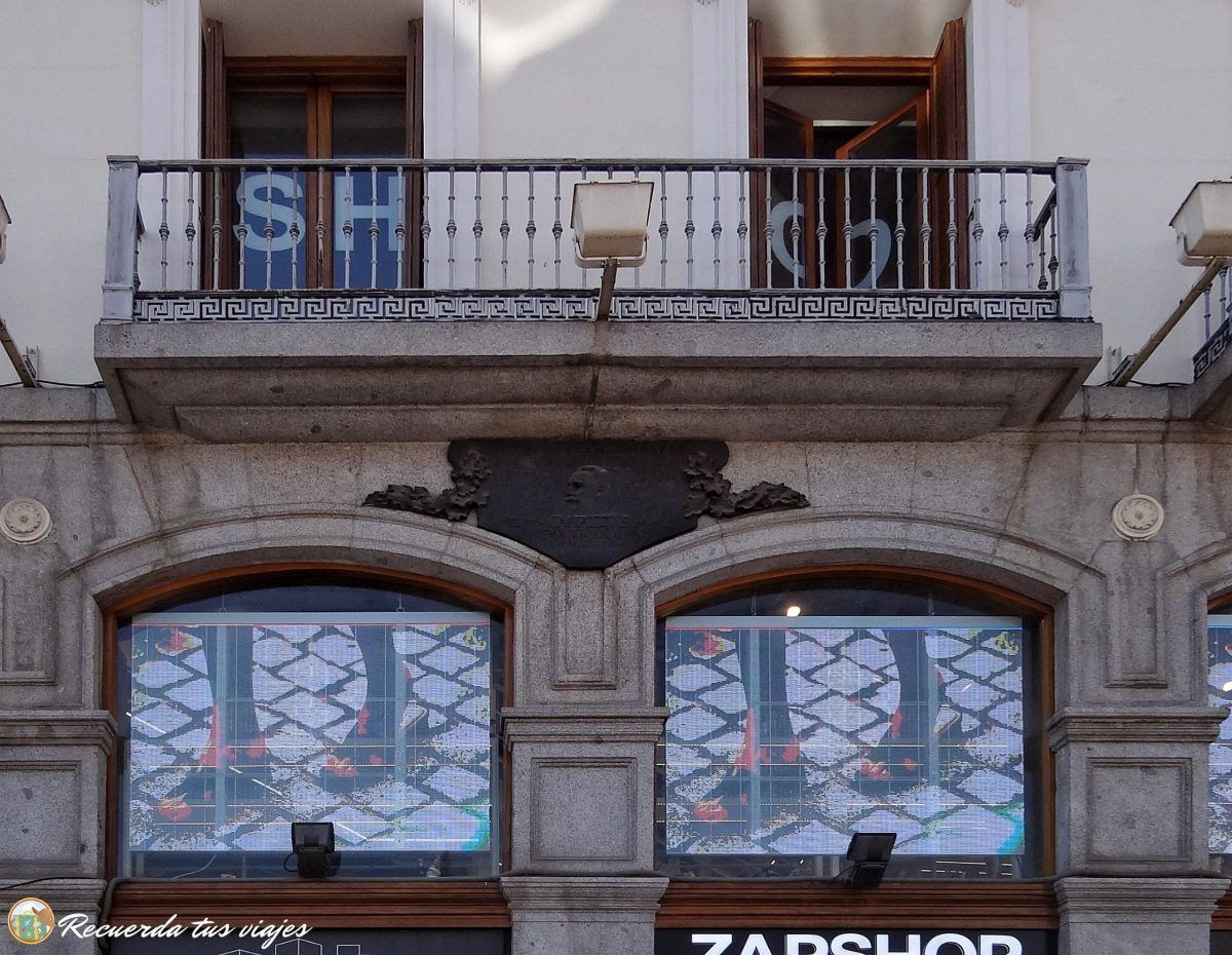 Placa a la muerte de Cánovas del Castillo