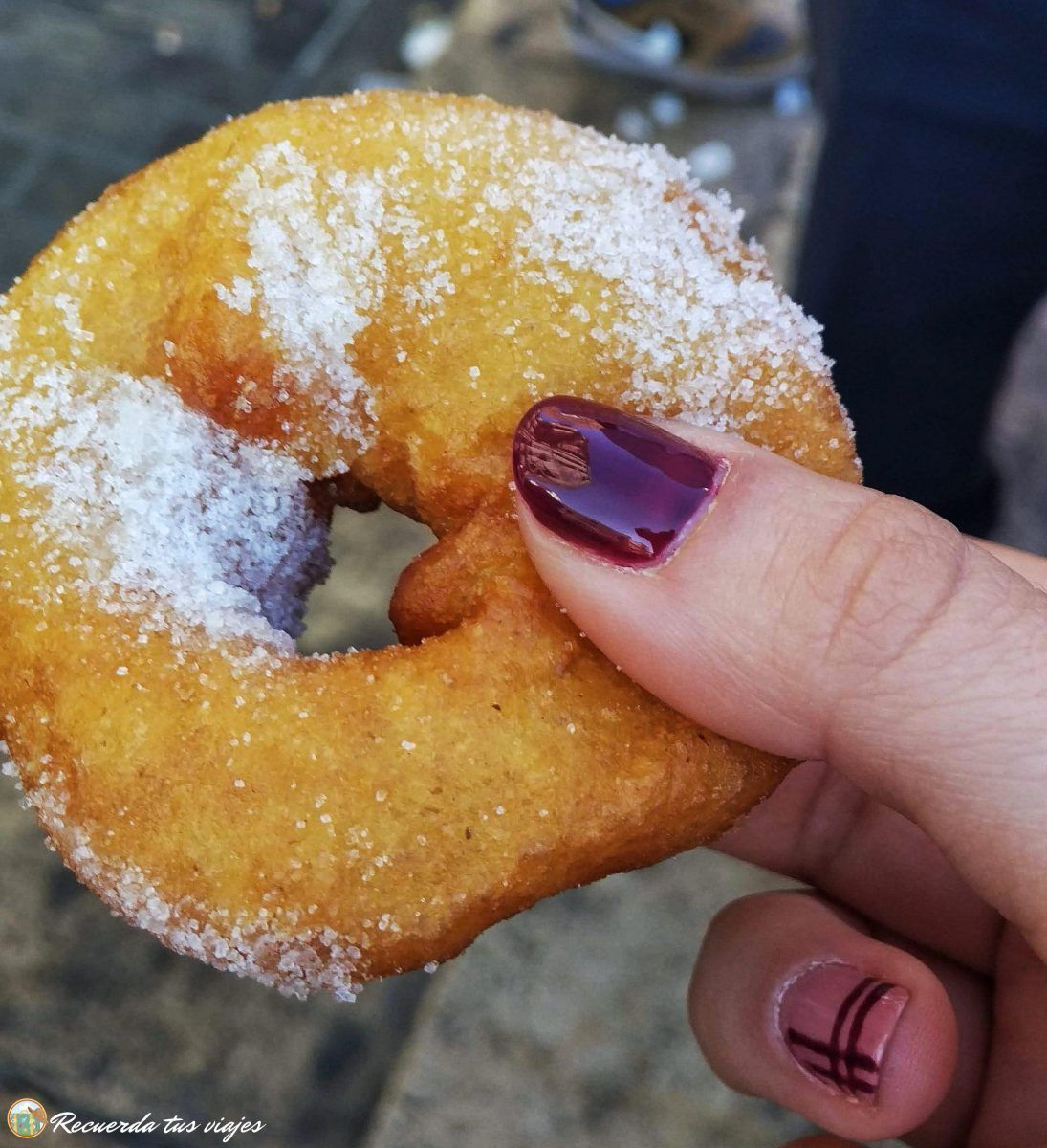 Visitar las fallas de Valencia - Buñuelo de calabaza