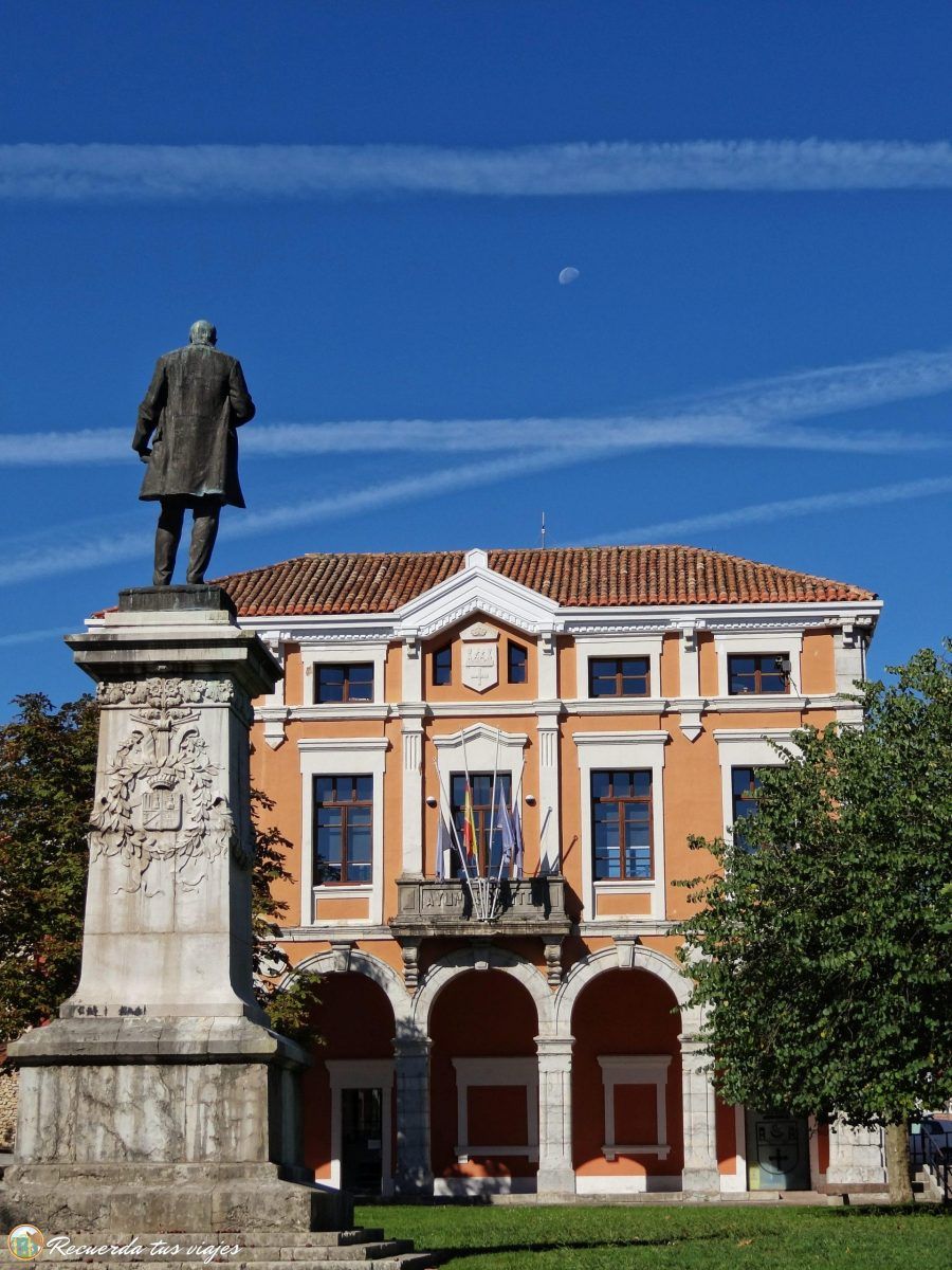 Ayuntamiento de Ribadedeva - Casas de indianos de Colombres