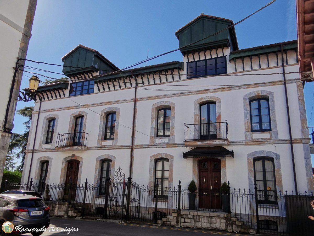 Casas Gemelas - Casas de indianos de Colombres