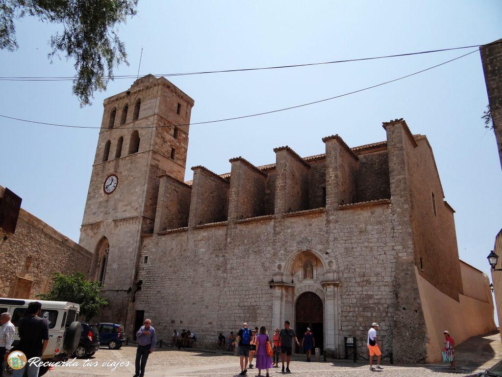 Catedral de la Virgen de las Nieves - Qué ver en Ibiza desde un crucero en 1 día 