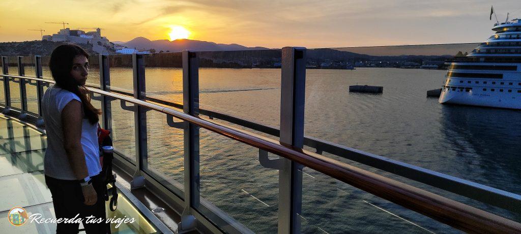 Atardecer en Ibiza desde el crucero - 7 días de crucero por el Mediterráneo en el MSC Seashore