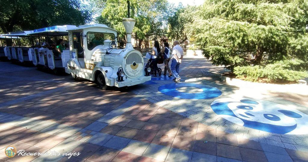 Tren para visitar el Zoo
