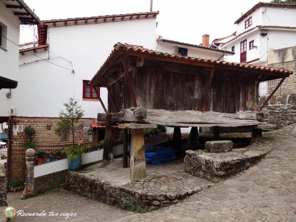 Hórreo de Tazones - La Comarca de la sidra en Asturias