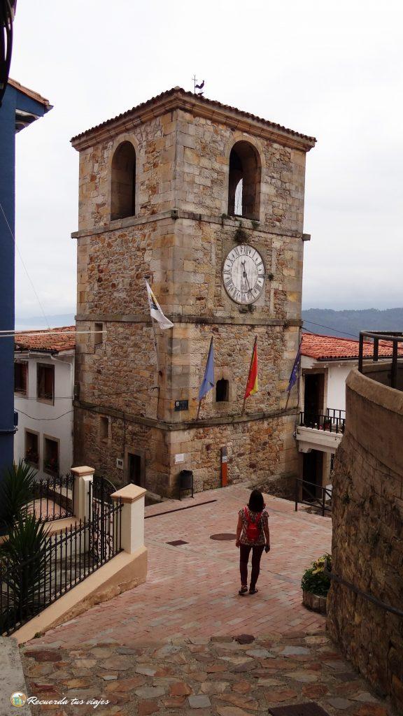 Lastres - Torre del reloj - La Comarca de la sidra en Asturias