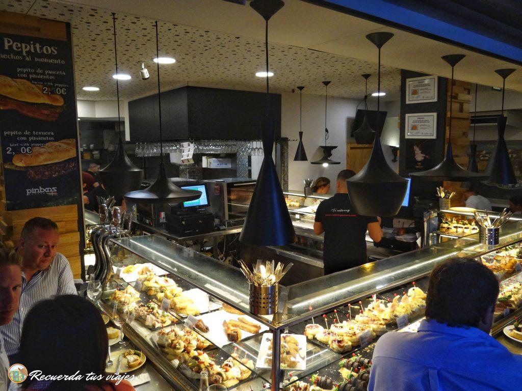 Pintxos en la zona de los vascos - Qué ver en Benidorm en familia
