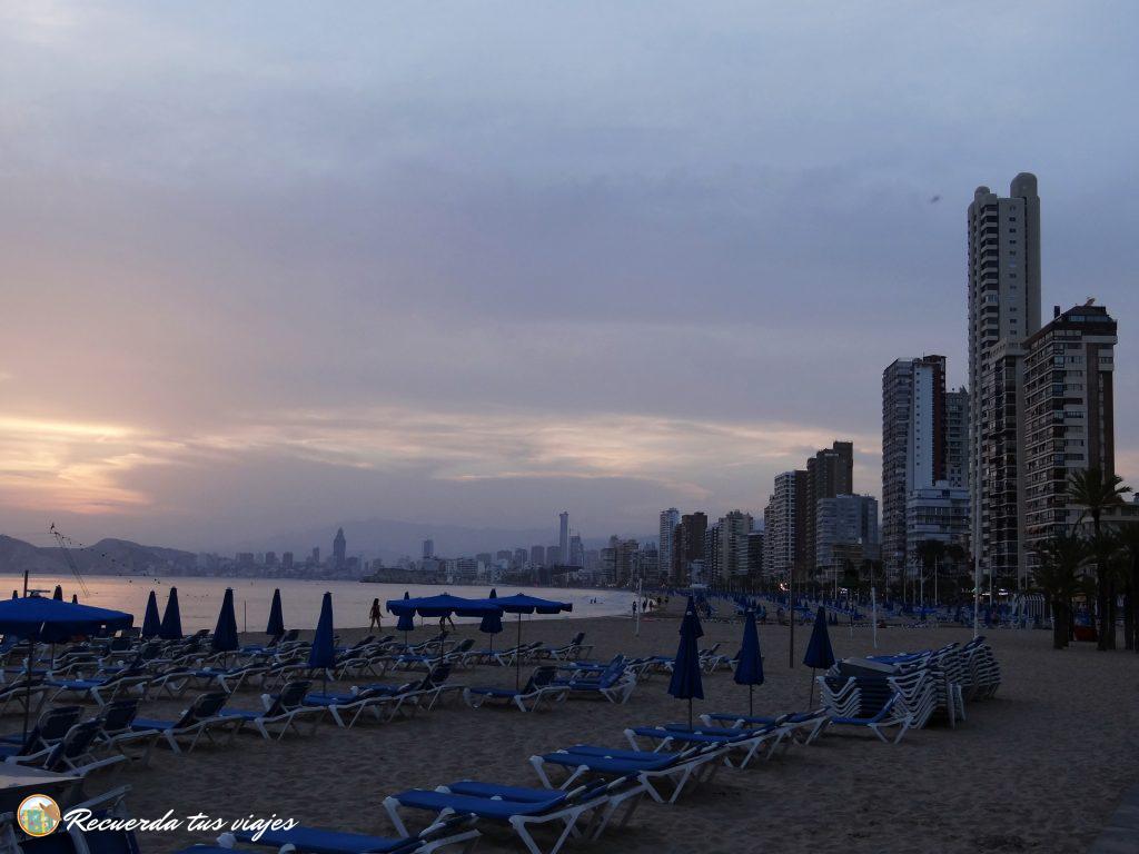 Rascacielos de la playa del Levante - Qué ver en Benidorm en familia