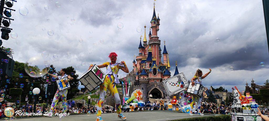 A Million Splashes of Colour - Los espectáculos de Disneyland París