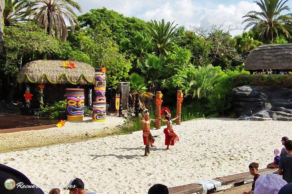 Aloha Tahití - Qué espectáculos ver en PortAventura y Ferrari Land