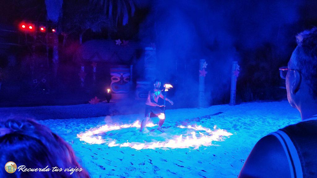 Noches de Fuego en Tahití - Qué espectáculos ver en PortAventura y Ferrari Land