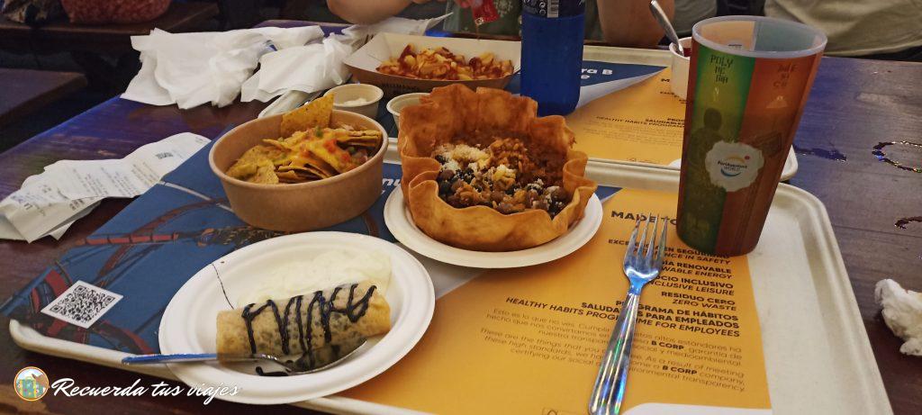 Menú de nachos y chile con carne - Dónde comer bien en PortAventura