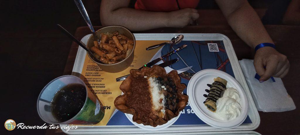 Menú de pasta y chile con carne - Dónde comer bien en PortAventura