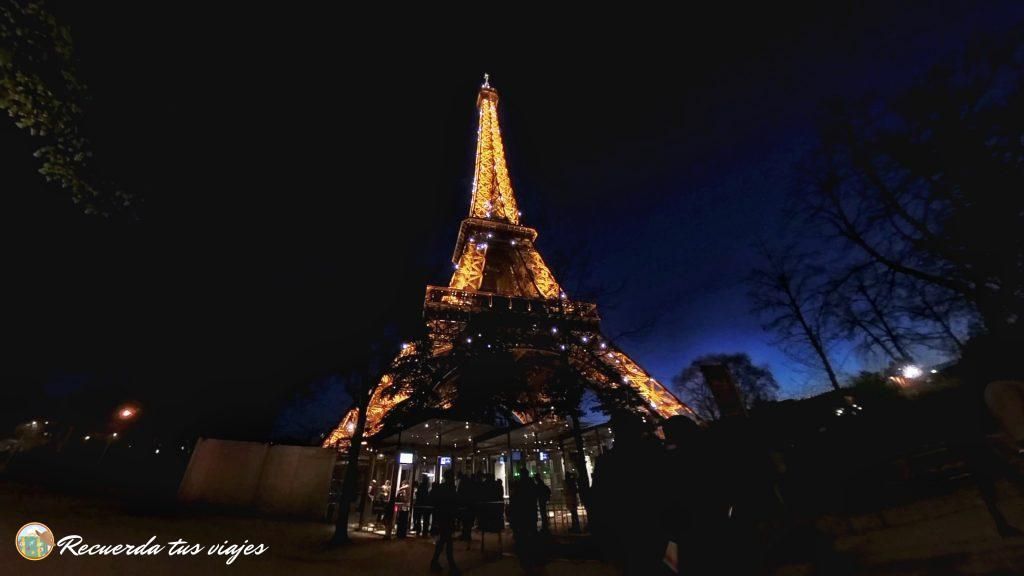 Espectáculo nocturno Torre Eiffel -Tour exprés de 6 horas en París