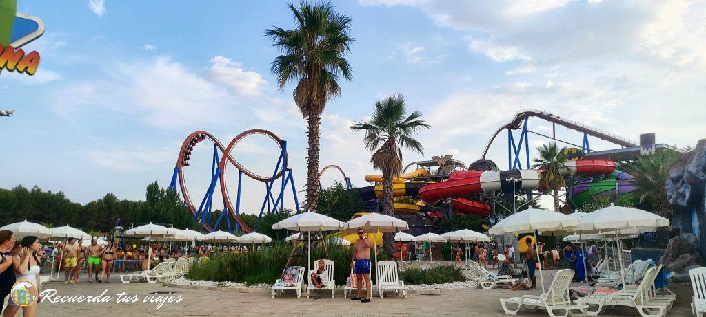 Zona de toboganes - Qué ver en el Parque Warner Beach
