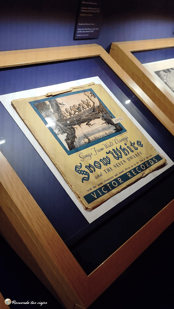 Cartel de la partitura de Blancanieves y los 7 enanitos